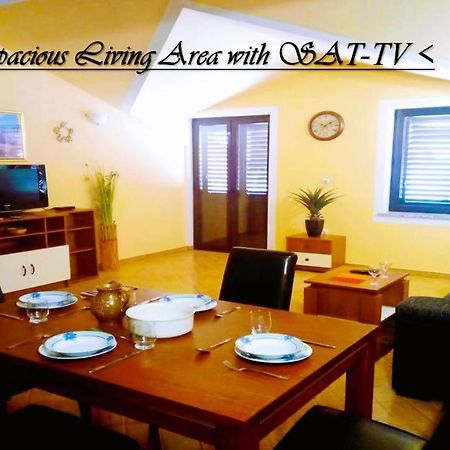 House White Stone Split Apartment Podstrana Exterior photo