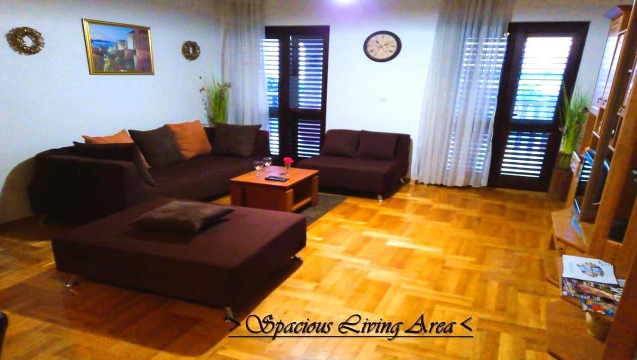 House White Stone Split Apartment Podstrana Room photo