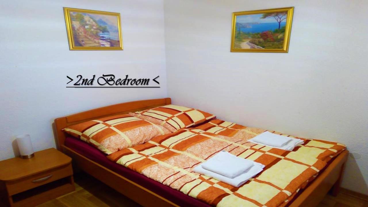 House White Stone Split Apartment Podstrana Room photo