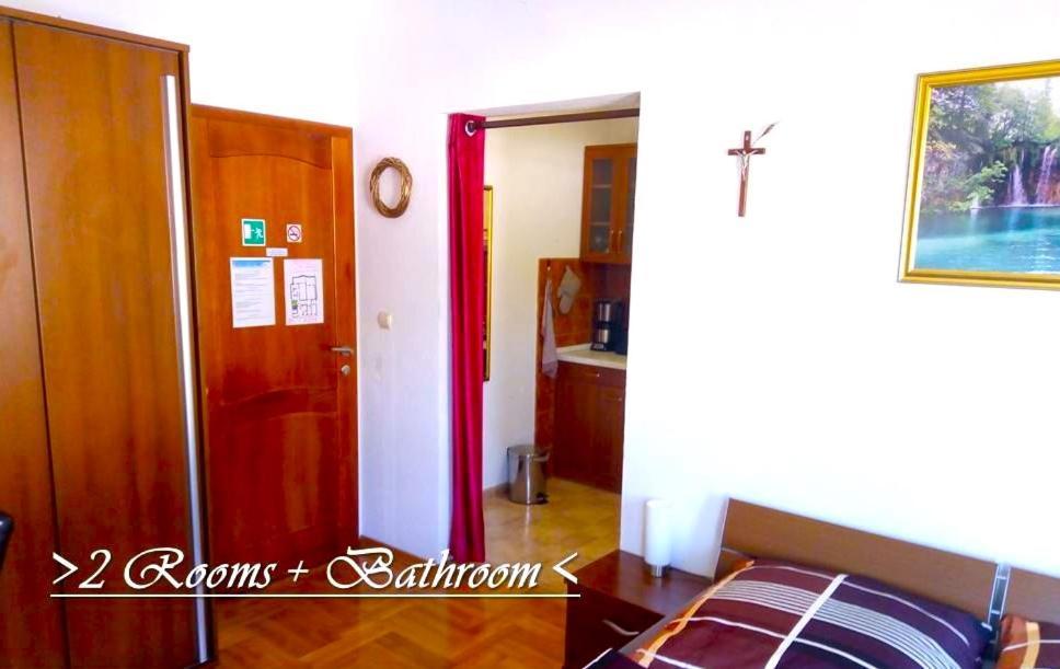 House White Stone Split Apartment Podstrana Room photo